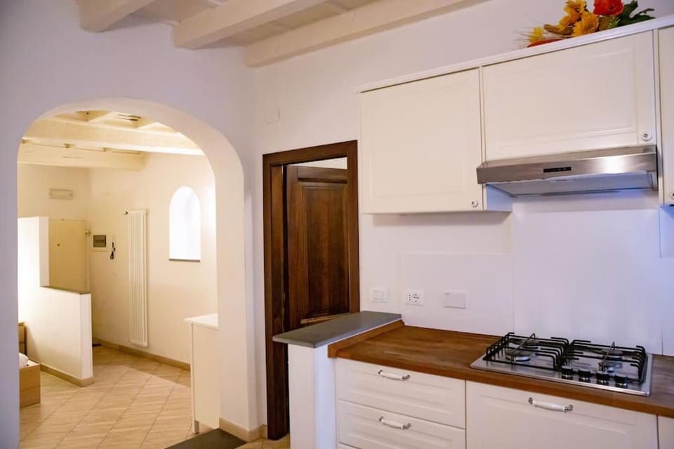 Lovely portion of property few steps from Basilica Santa Croce Apartment in Florence