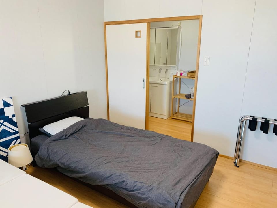 Guest House Marine View - Vacation STAY 62152v Bed and Breakfast in Okinawa Prefecture