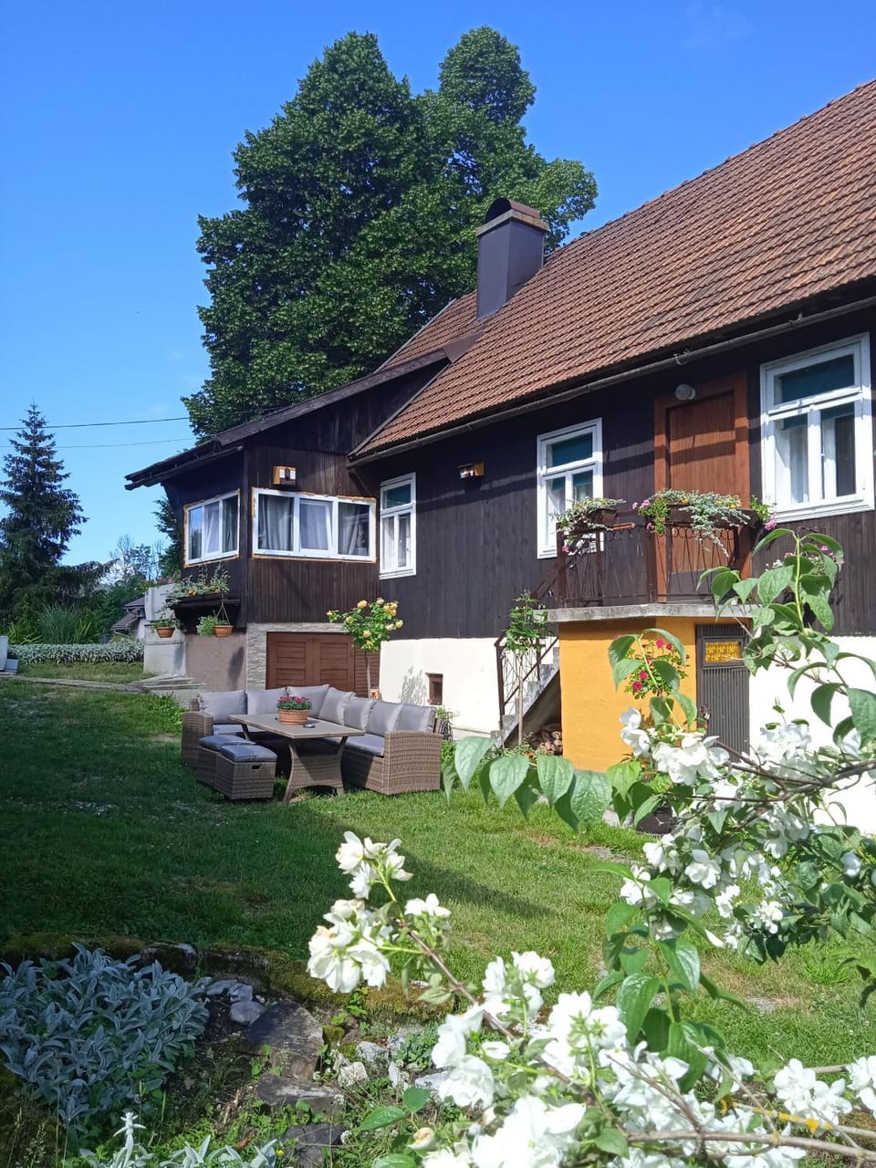 Inner courtyard view