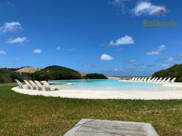 Sea view, Swimming pool, sunbed
