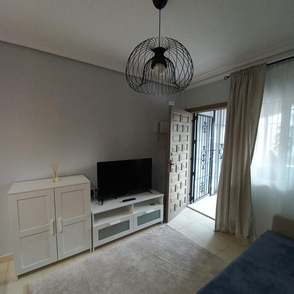 TV and multimedia, Photo of the whole room