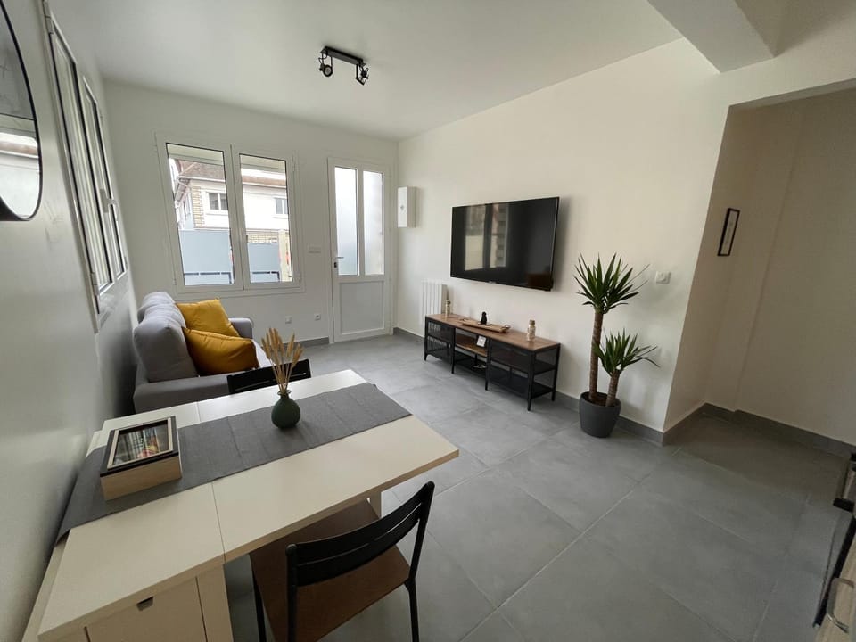 Communal lounge/ TV room, Game Room, Living room, Lounge or bar, Seating area, Communal kitchen, kitchen