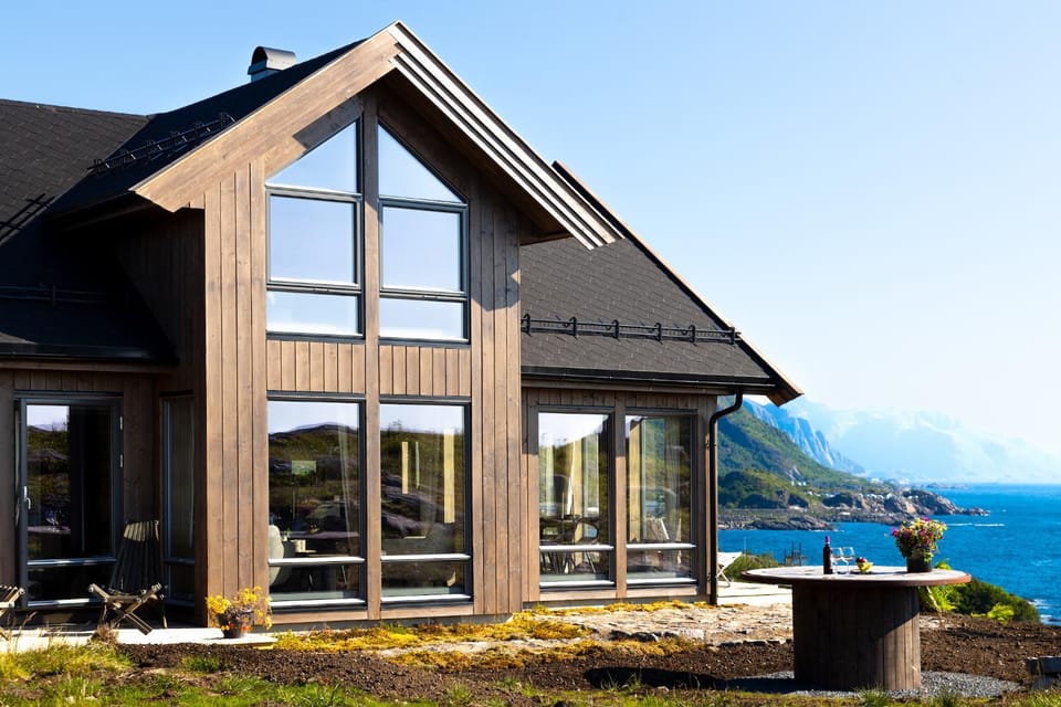 Property building, Natural landscape, Lake view, Mountain view, Sea view