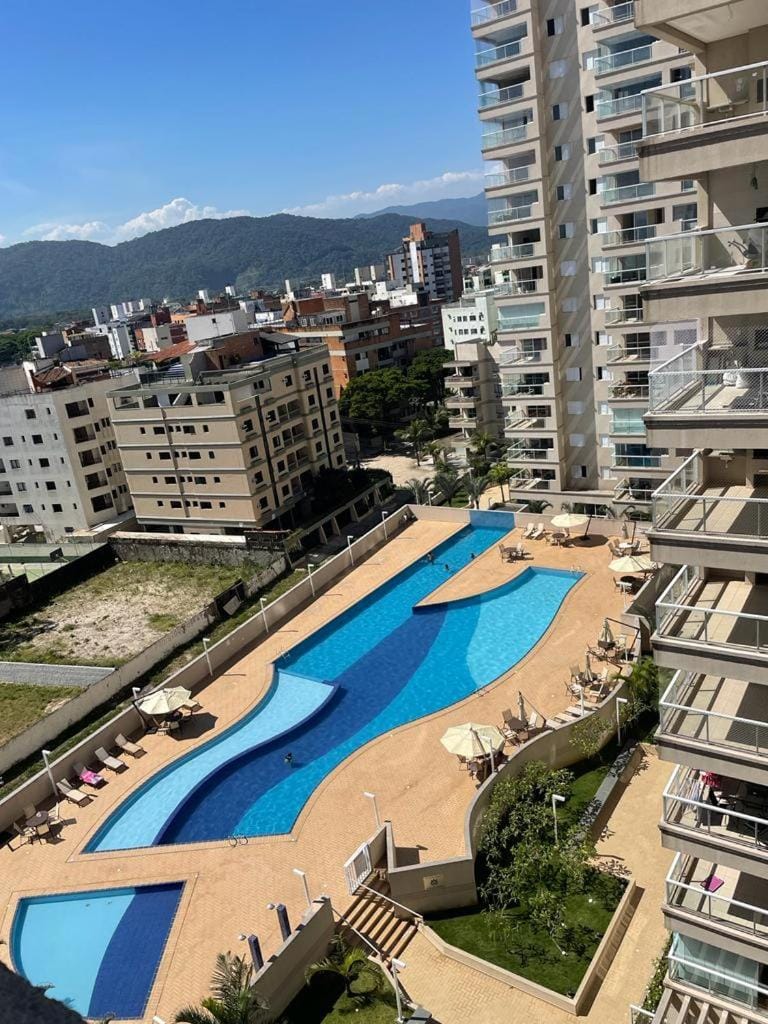 Apto Lazer de clube Praia da Enseada Guarujá Apartment in State of São Paulo