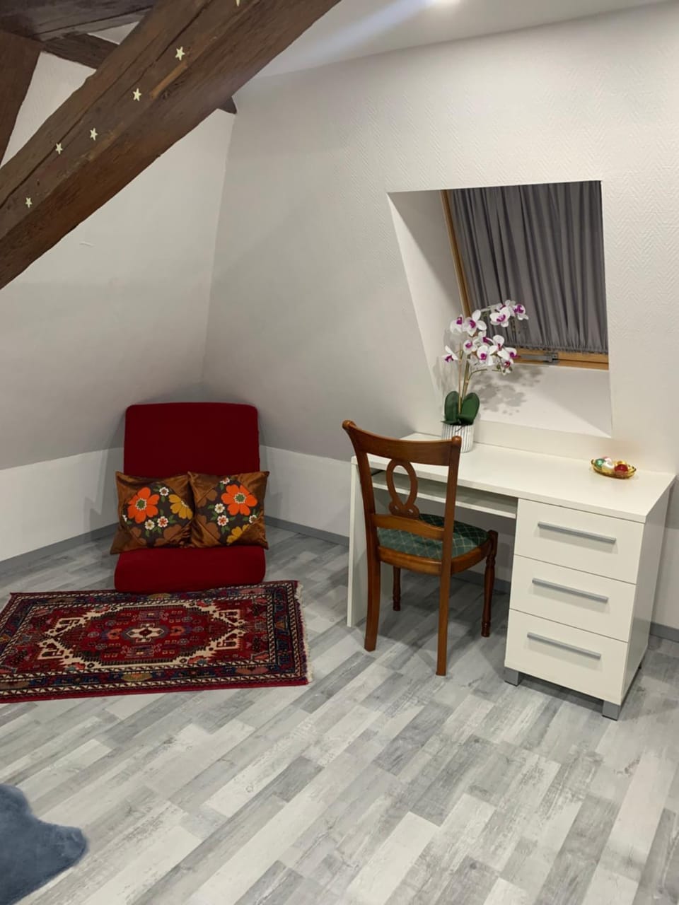 Chambre rustique avec double lit et sa salle de bain privée Bed and Breakfast in Vosges