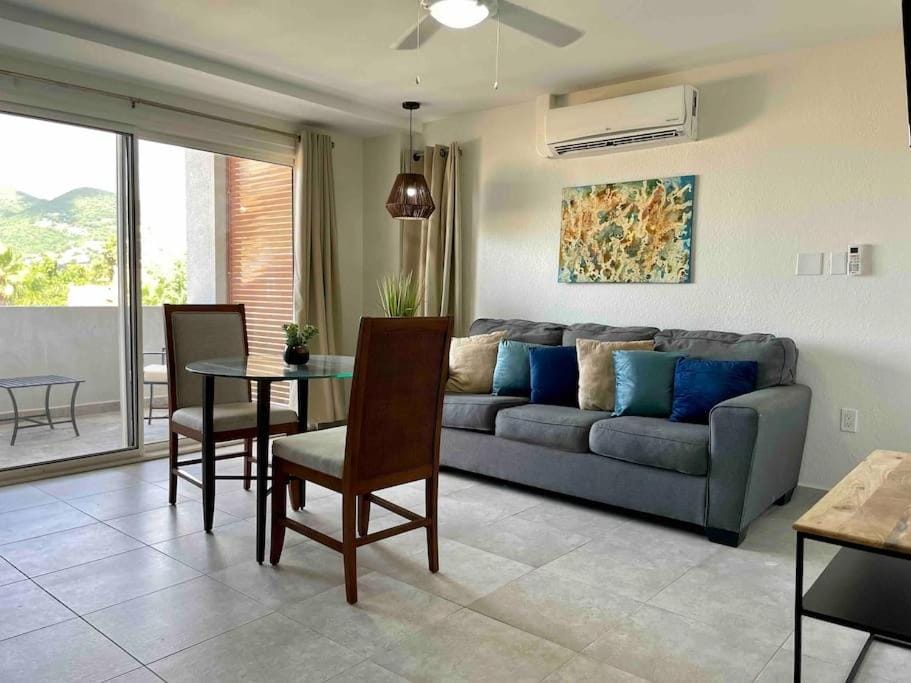 The luxe 1 bedroom apartment Apartment in Simpson Bay
