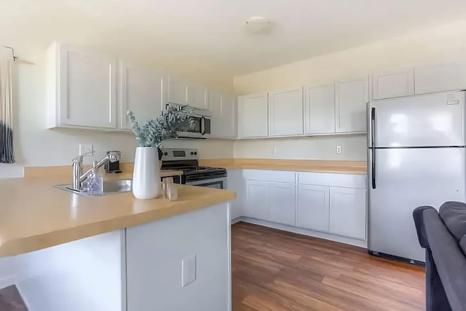 Perfect 1BR In Prime Location & View of Stadiums Apartment in Windsor
