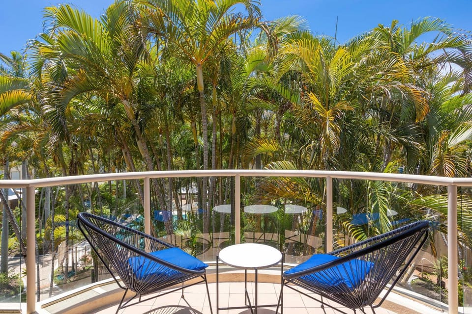 Miami Resort Living - Two Bedroom Resort Views Apartment in Gold Coast