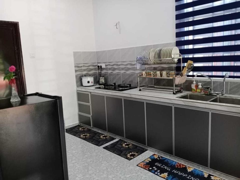 Kitchen or kitchenette, Kitchen or kitchenette