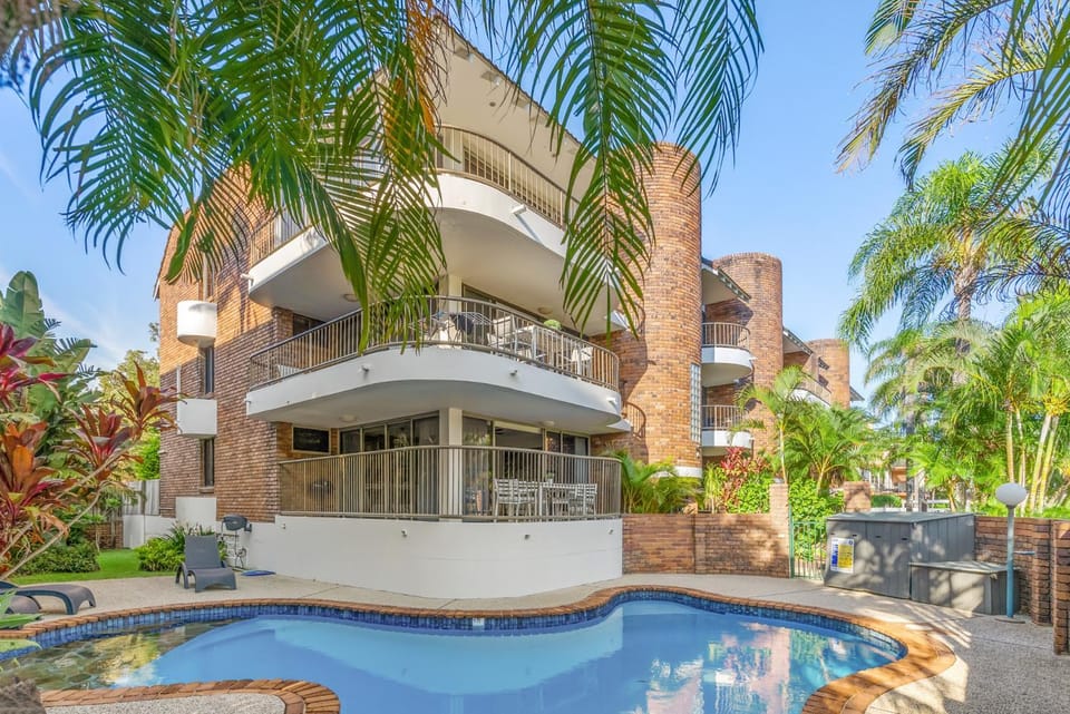 Property building, Pool view, Swimming pool