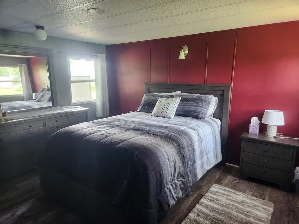 Bed, Bedroom