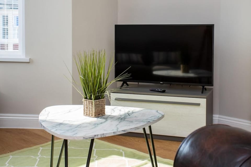 Whitey Bay Coastal Bliss Apartment in Whitley Bay