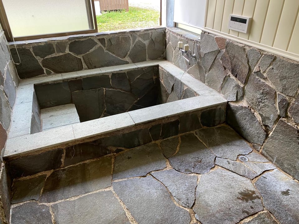 焚き火に満天の星空が魅力一棟貸切コテージe棟 House in Japan
