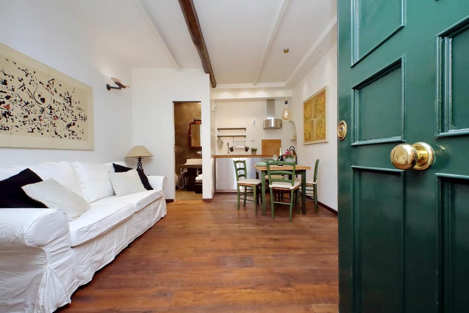 Kitchen or kitchenette, Living room, Photo of the whole room, Seating area, Dining area