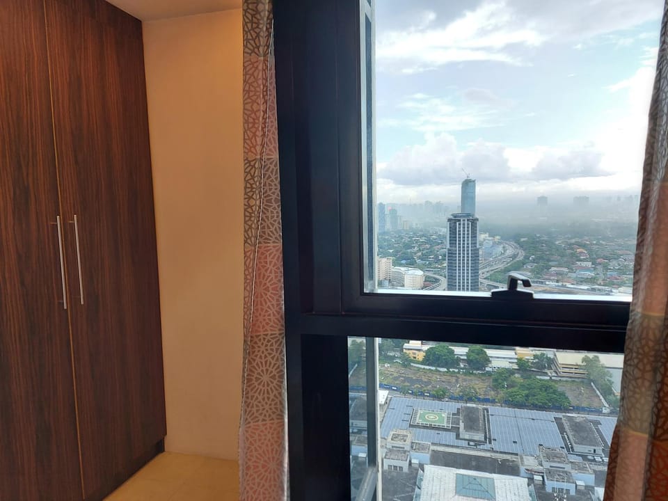 Romantic 1 Bedroom with Pool Apartment in Mandaluyong