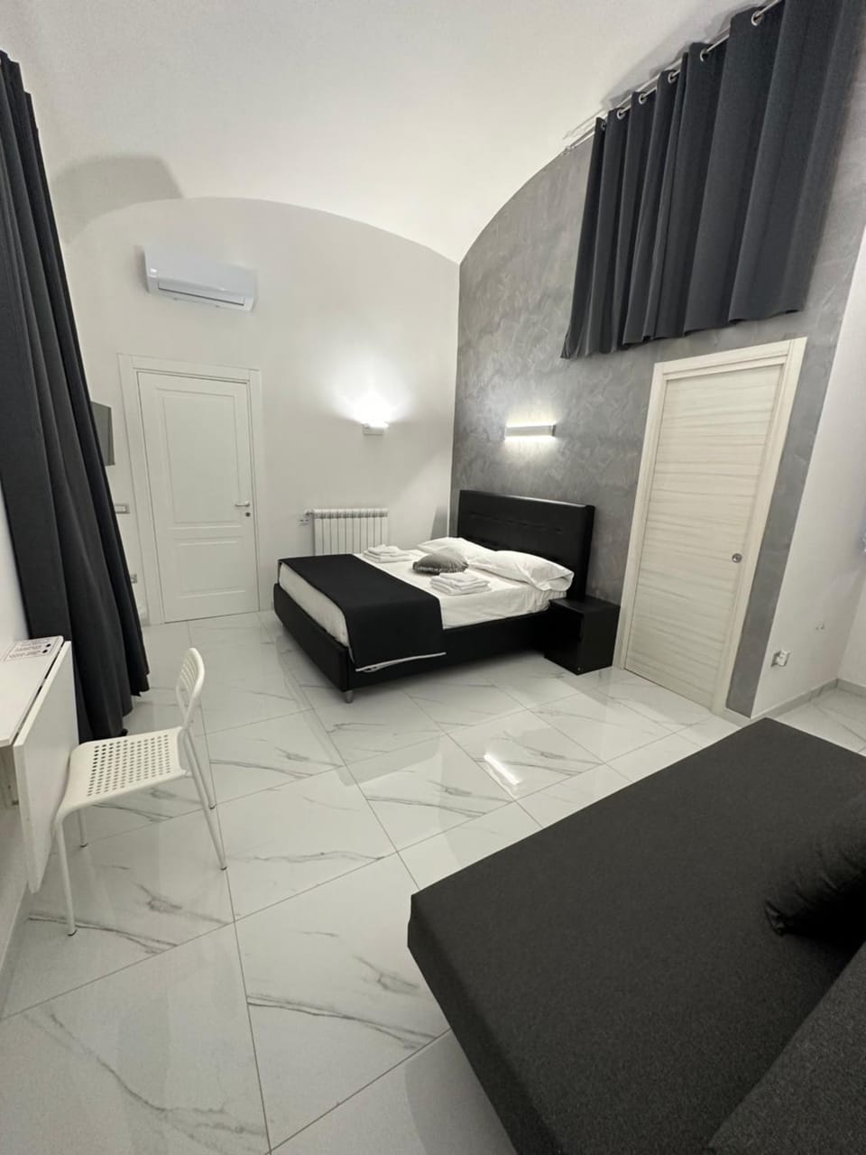 La Casetta - Rooms Bed and Breakfast in Naples