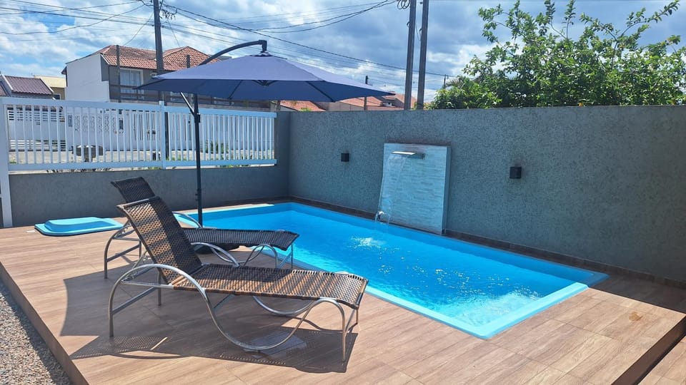 Day, Pool view, Swimming pool, sunbed