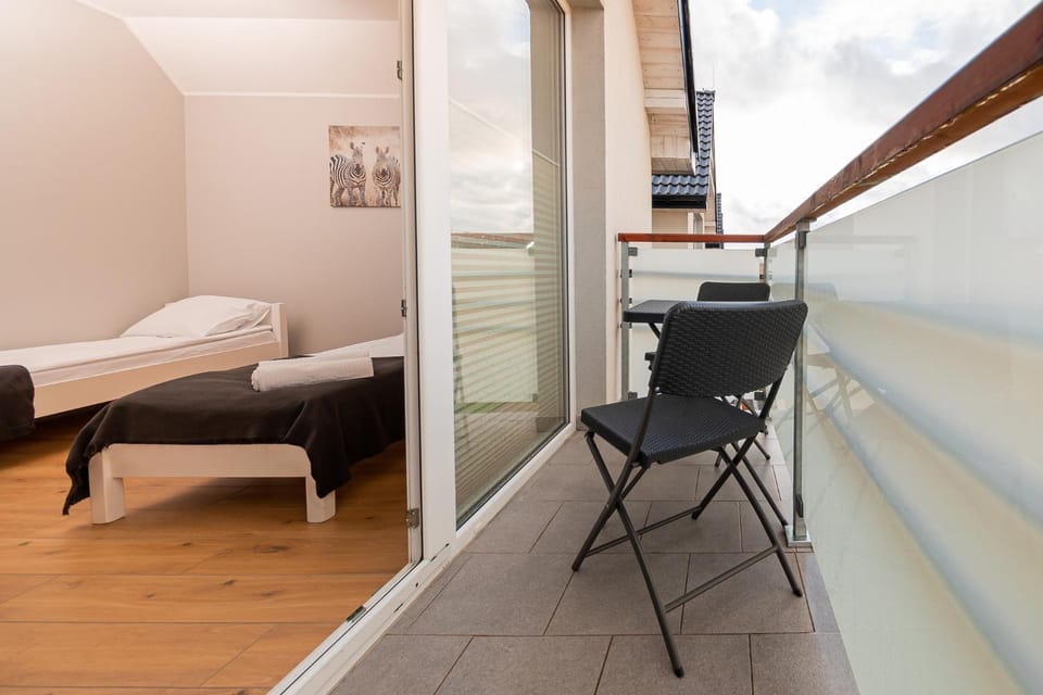 Bed, Balcony/Terrace, Photo of the whole room, Bedroom
