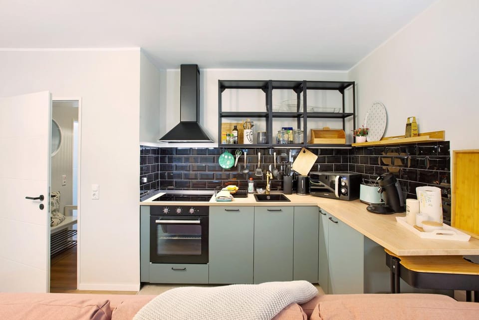 Kitchen or kitchenette, Living room