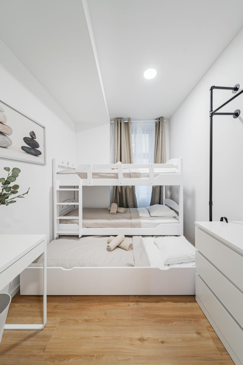 Bed, bunk bed