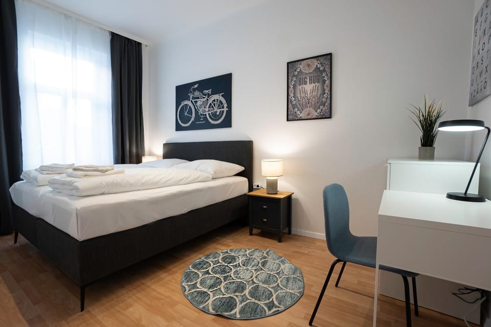 Bed, Photo of the whole room, Bedroom