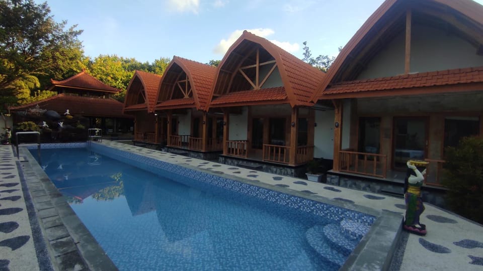 Property building, Pool view, Swimming pool