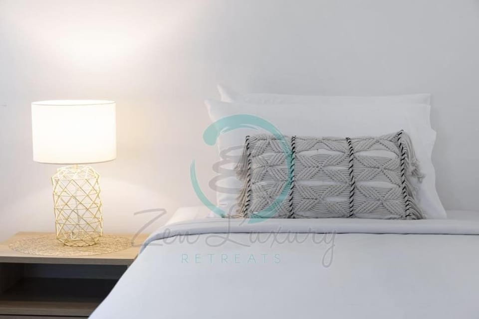 ZEN TOWERS: Cozy Executive 3-BR Family Apt in Darwin City Apartment in Darwin