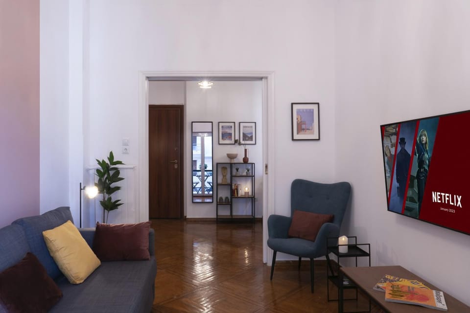 Communal lounge/ TV room, Living room
