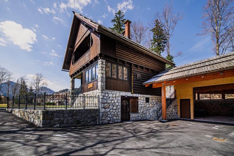Property building, Day