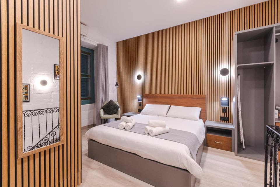 GB Suites - Triplex Apartment Apartment in Valletta
