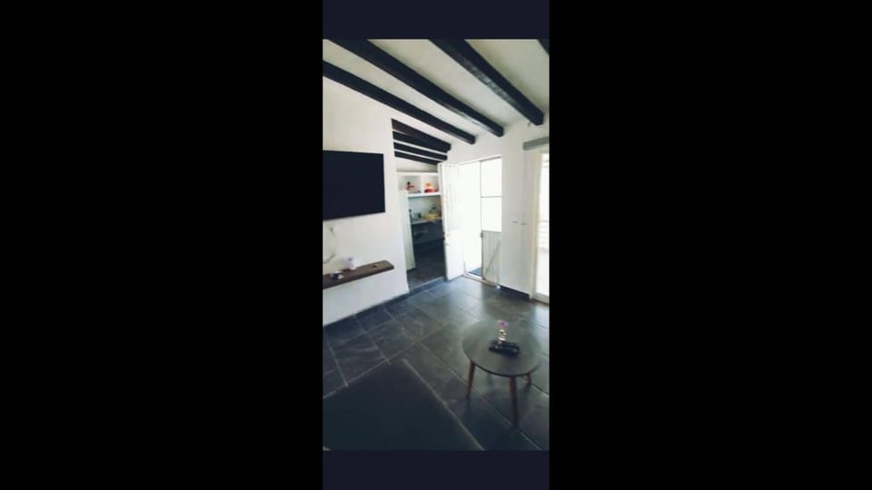 Communal lounge/ TV room, TV and multimedia, Living room, Seating area