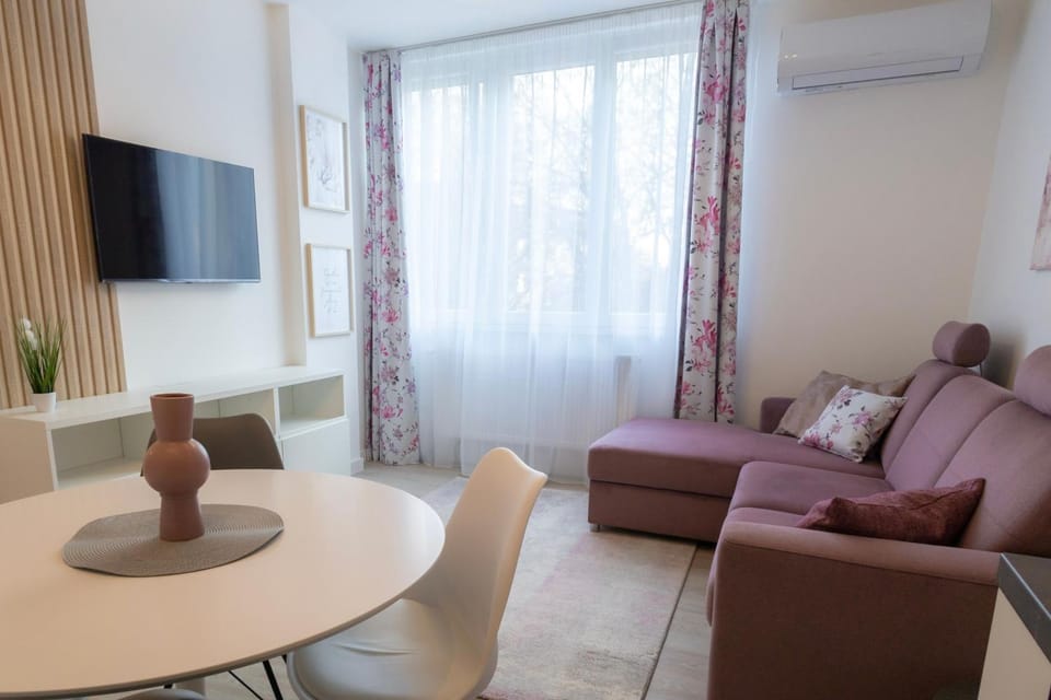 Millennium Apartman Tatabánya Apartment in Hungary