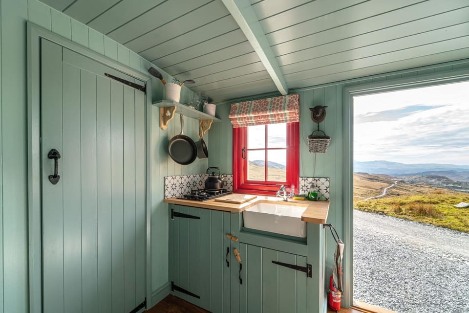 Kitchen or kitchenette, Mountain view