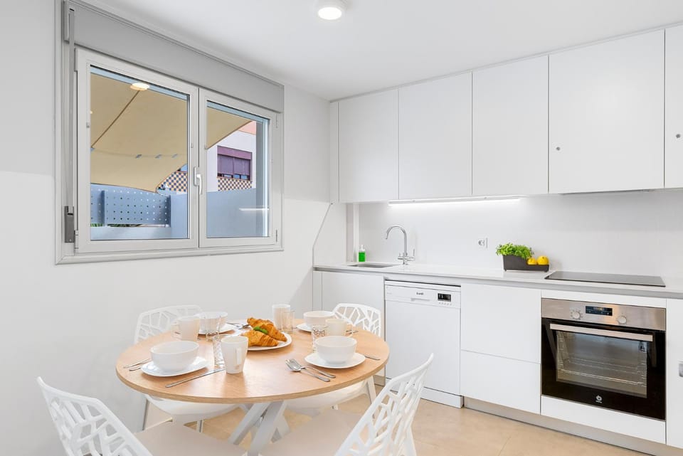 Kitchen or kitchenette, dishwasher, pet friendly, stove