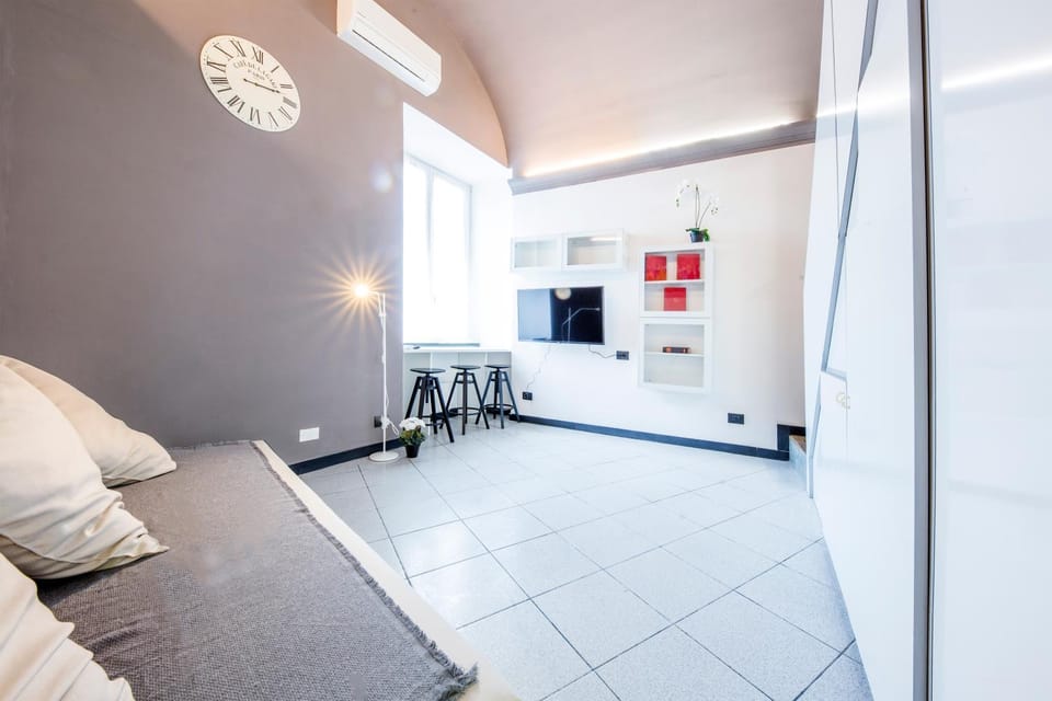 TV and multimedia, Seating area