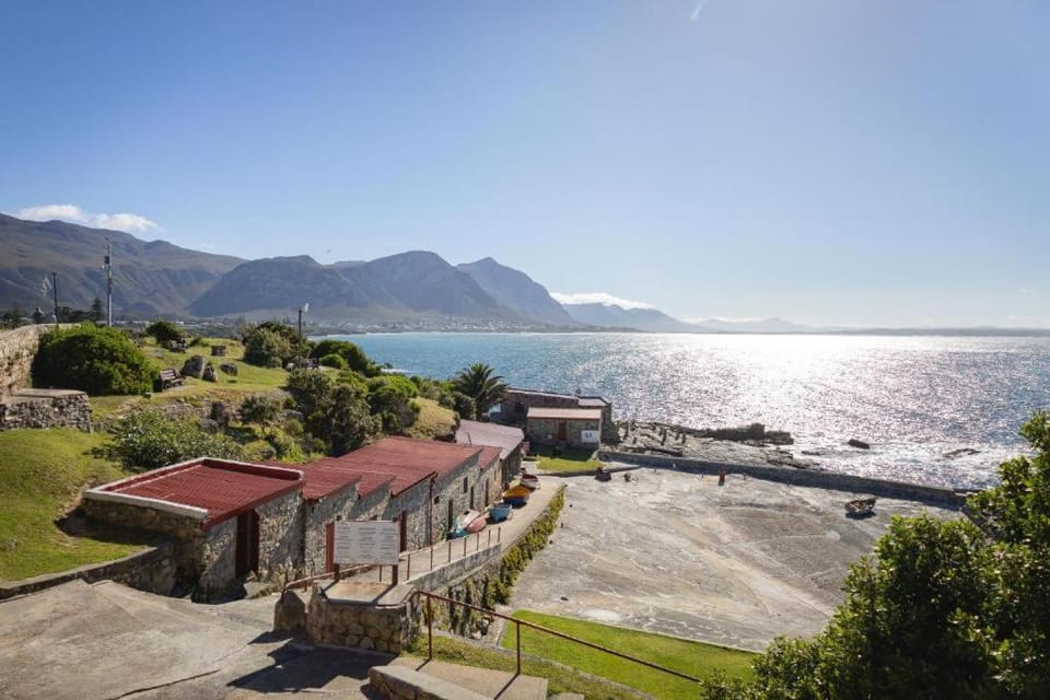 Nearby landmark, Natural landscape, Sea view
