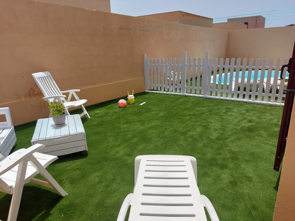 Garden, View (from property/room), Family, sunbed