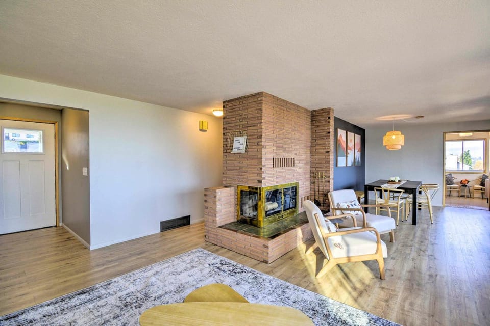 Port Angeles Pad Less Than 1 Mi to Olympic Natl Park House in Port Angeles