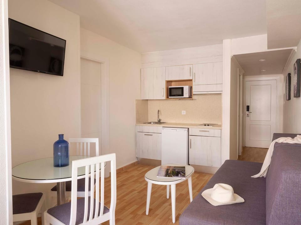 TV and multimedia, Living room, kitchen