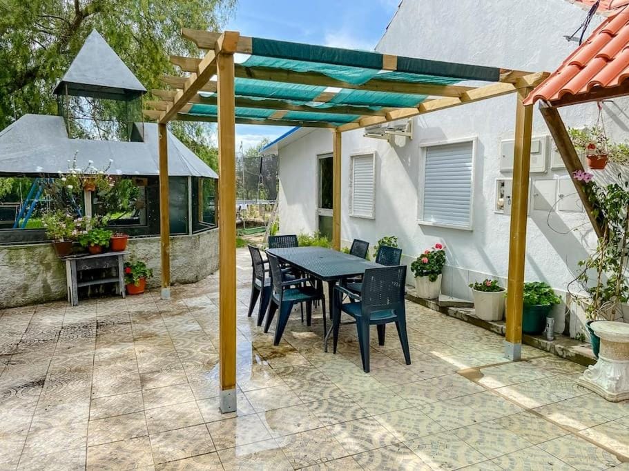 Patio, Off site, Dining area, Meals