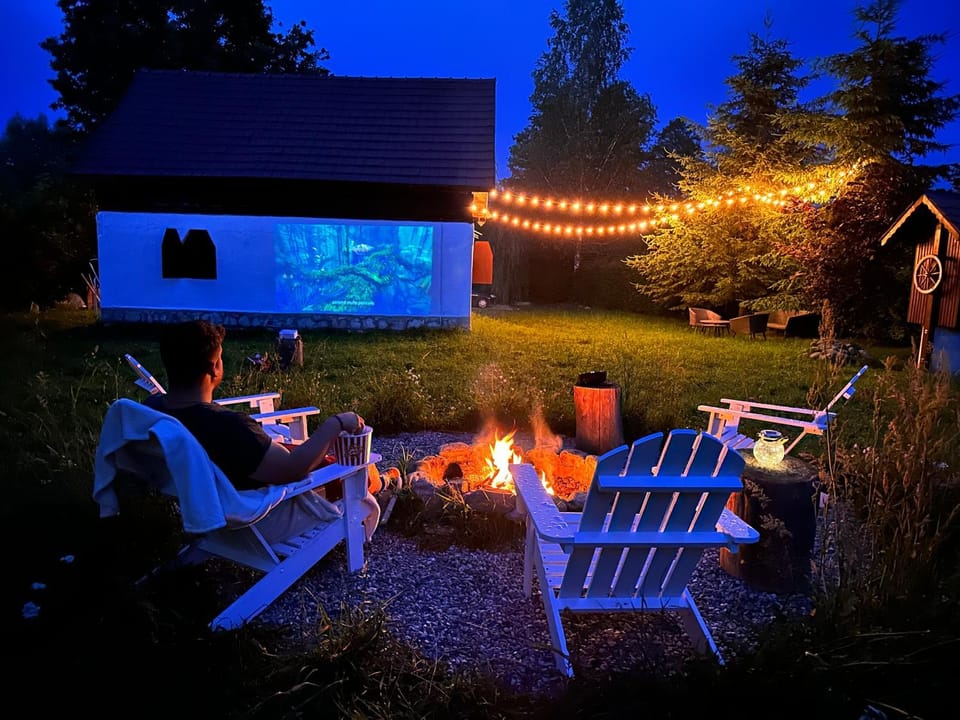 Night, Natural landscape, BBQ facilities, Garden, Garden view, group of guests