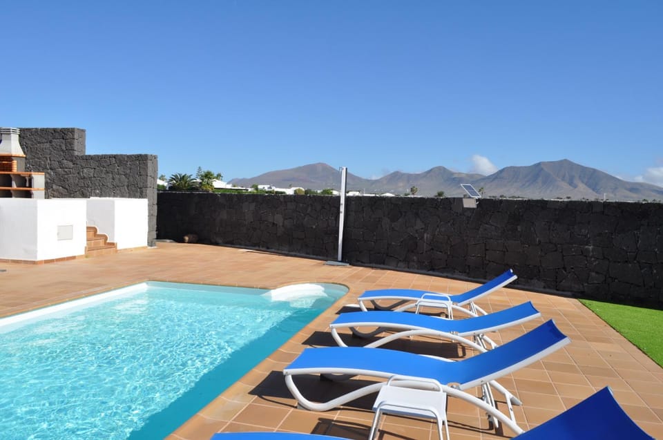 Mountain view, Swimming pool