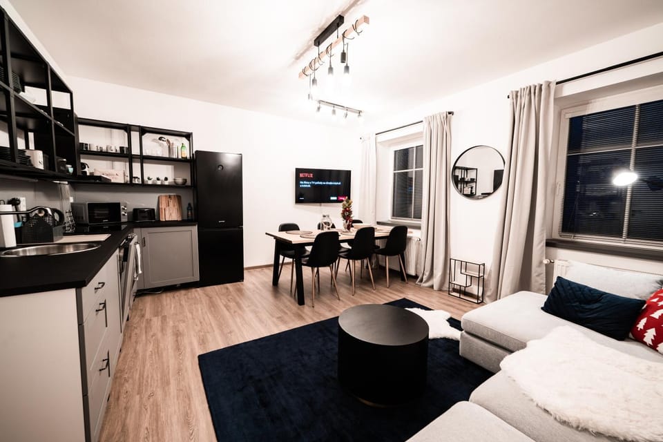 TV and multimedia, Living room, Seating area, Dining area, minibar, pet friendly