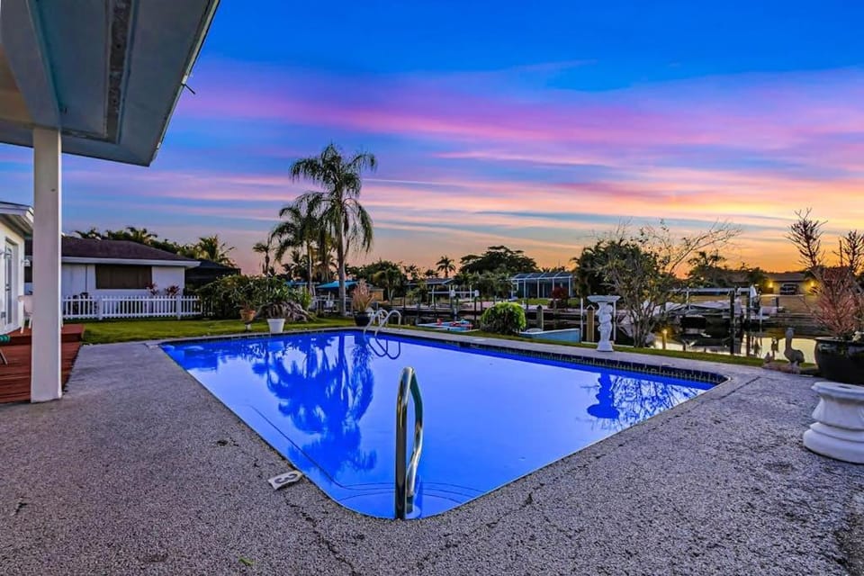 City of Palms Paradise House in Cape Coral