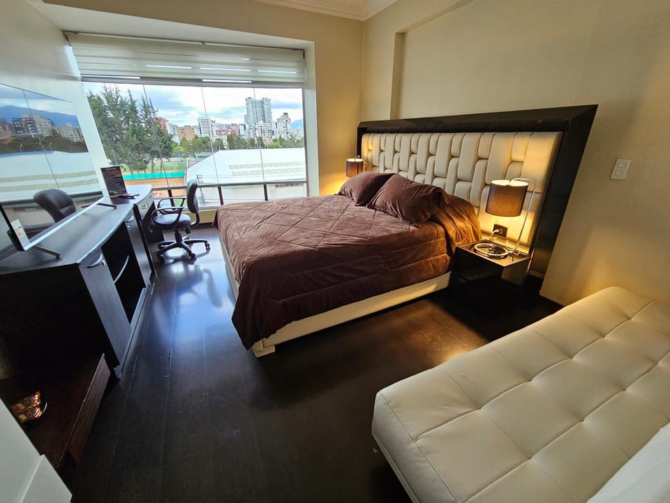 Photo of the whole room, Bedroom