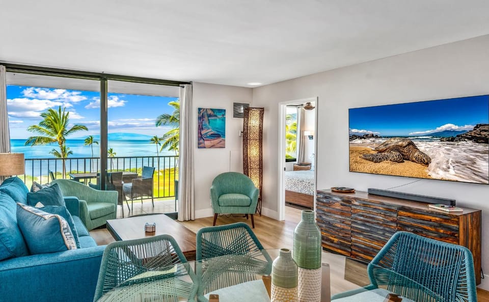 2 2 Modern & Elegant Penthouse Oceanfront Vistas House in Kihei