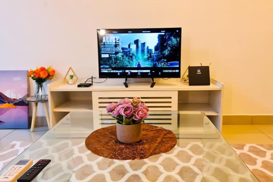 Communal lounge/ TV room, TV and multimedia, Evening entertainment, hair dresser