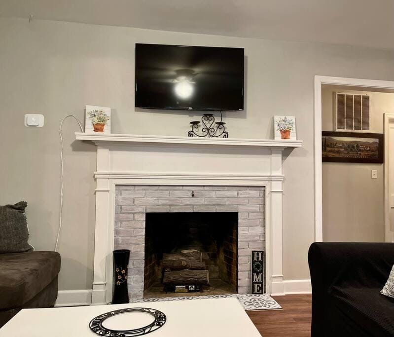 Comfort by The University & Waterfront House in Elizabeth City