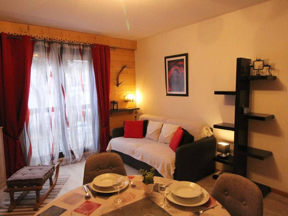 Superbe 2 Pièces Tout Confort à Luchon - Parking, WIFI, Près Télécabine - FR-1-313-218 Cabin in Catalonia