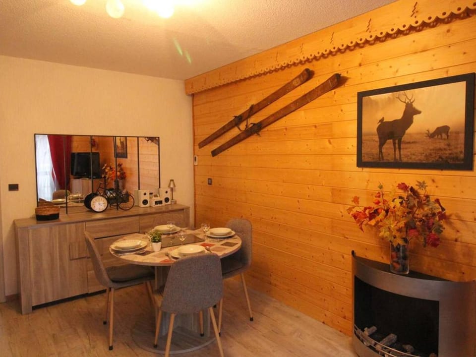 Superbe 2 Pièces Tout Confort à Luchon - Parking, WIFI, Près Télécabine - FR-1-313-218 Cabin in Catalonia
